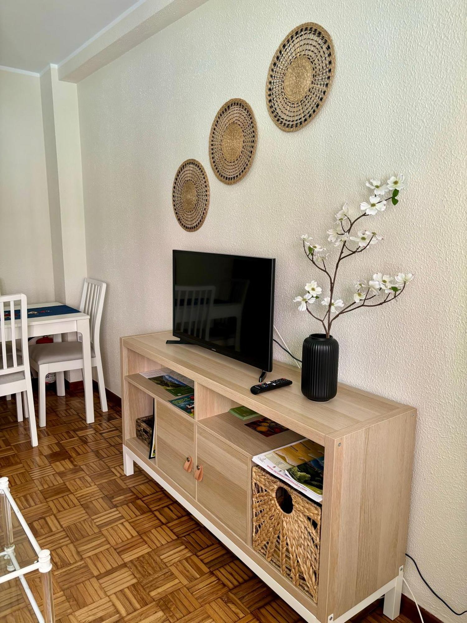 Piso En El Precioso Pueblo De Colunga Apartment Bagian luar foto