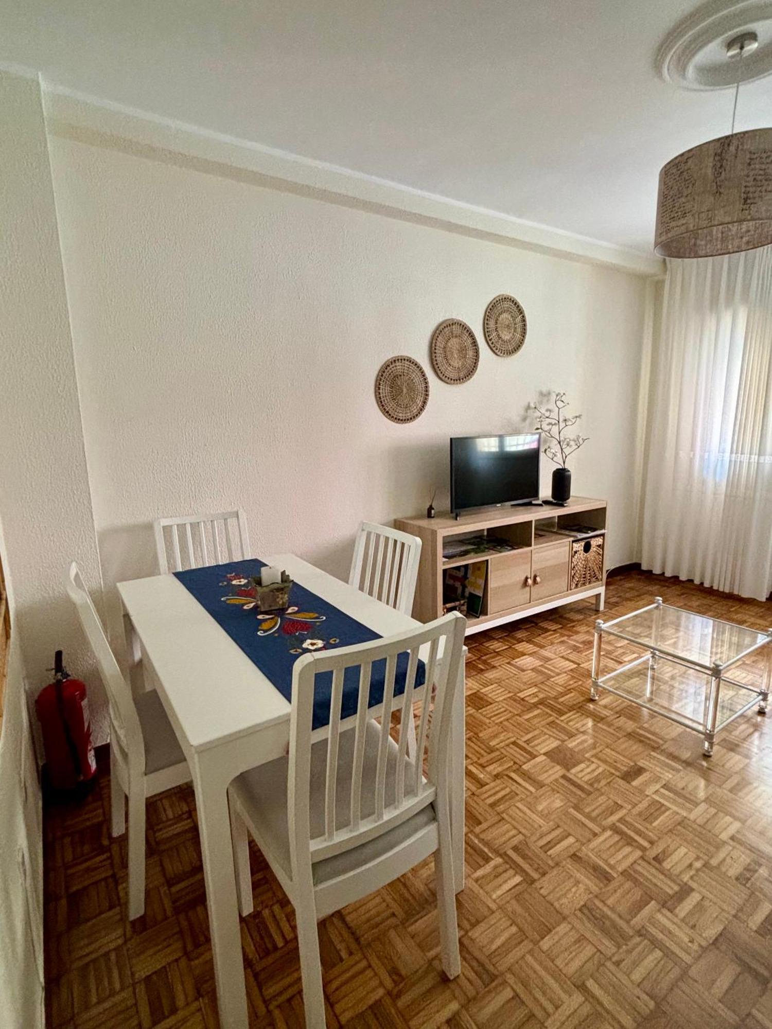 Piso En El Precioso Pueblo De Colunga Apartment Bagian luar foto